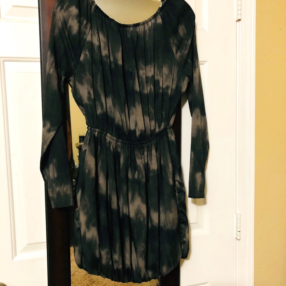 Women's dress